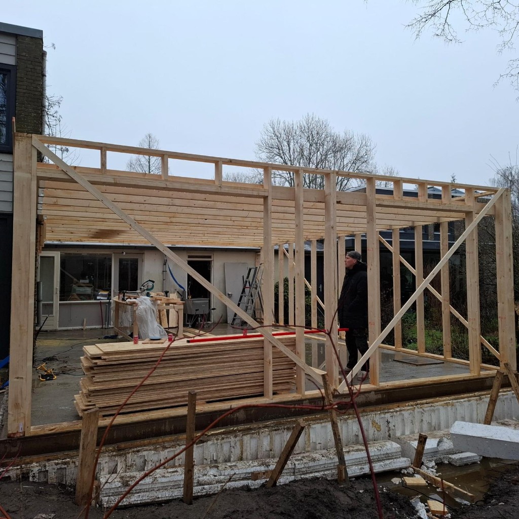 Houten bouwframe voor uitbouw