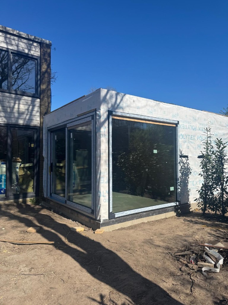 Uitbouw met gevelafwerking